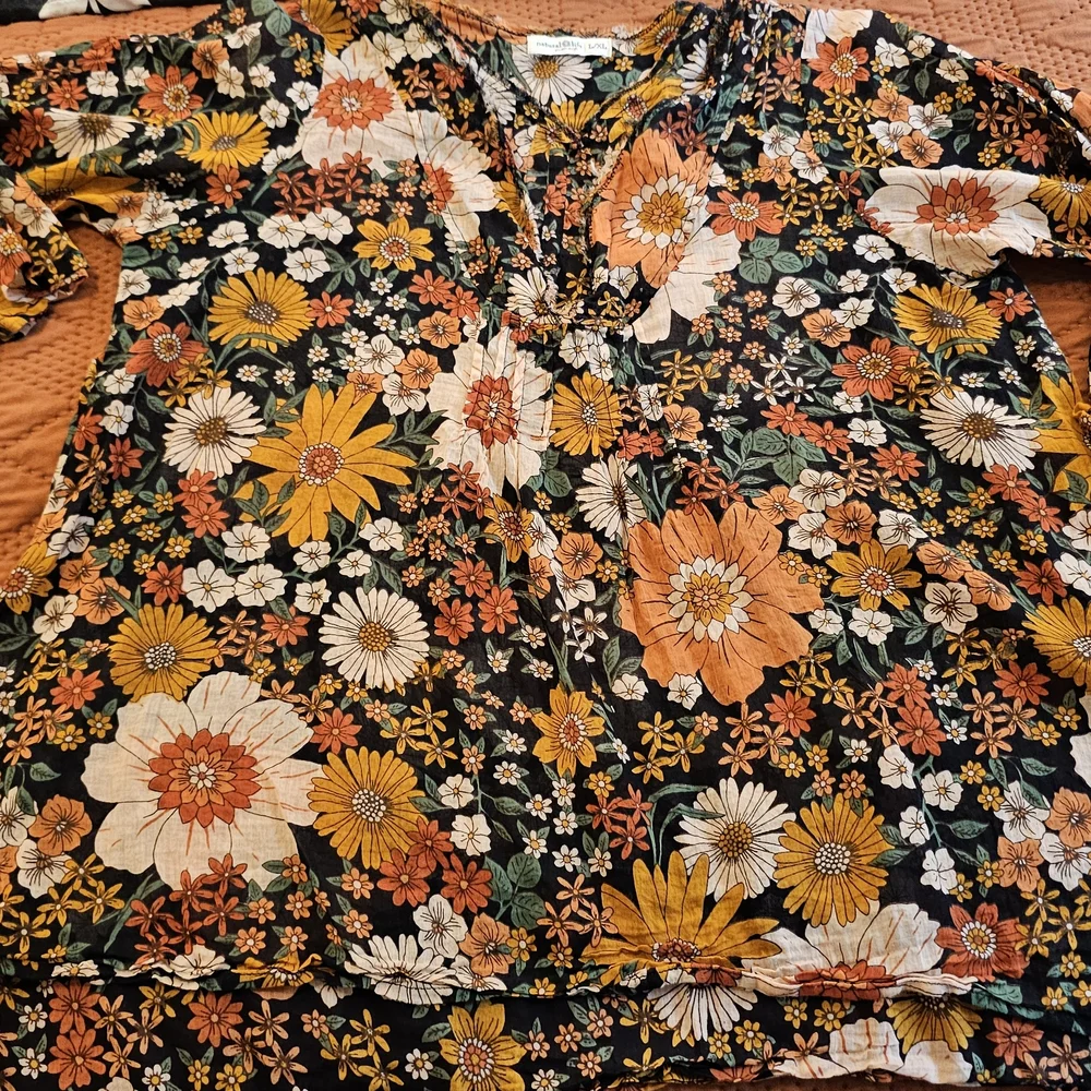 NATURAL LIFE Floral Blouse with Orange and Black MED/LARGE per Label - Picture 2 of 4